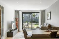 Modern Apartment Private Parking & Terrace - B&B Plymouth