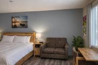 Nisswa Hotel & Suites – Round Lake King Patio Suite with Full Kitchen - Chambres d'hôtes Nisswa