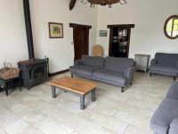 Beautiful Villa with Pool, Garden near Biarritz - Bed and Breakfast Auterrive