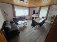 Lautertal Lodge Ferienhaus mit Pool - Whirlpool für bis zu 10 Personen - Chambres d'hôtes Kreimbach-Kaulbach