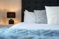 206 Designer Studio -Explore Perth FREE Hop On Bus - B&B Perth