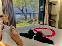 Bloom Beach Villa - B&B Batigama