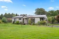 Country Getaway on the edge of the Yarra Valley 503a Yan Yean road Yarrambat - Chambres d'hôtes Marong