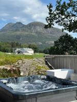 Koselig vestlandshus ved fjorden - B&B Holmedal