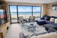 Stunning Swansea Marina beach house with sea views - B&B Swansea