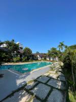 Studio Lit King-Size Deluxe