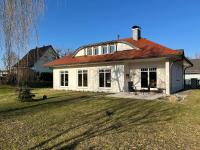 Ferienhaus mit 2 Schlafzimmern und 2 Bädern - Bed and Breakfast Großenhain