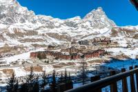 HelloCHALET The Ski Lovers - Ski-in Ski-out with Matterhorn View - B&B Breuil-Cervinia