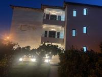 Xhulia's Holiday Villa - B&B Berat