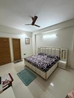 3 bhk luxury apartment on Airport road - Chambres d'hôtes Zerakpur