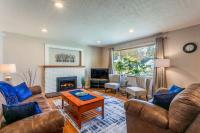 Cozy CDA Retreat 4BR Fire Pit Weekly Deals - B&B Coeur d'Alene