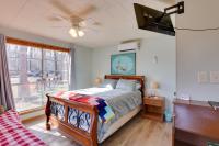 Great for Fishing! Lakefront Studio in Hemphill - B&B Hemphill