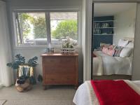 Maison Bleue - Boutique Sea View Escape near Akaroa - B&B Takamatua Bay