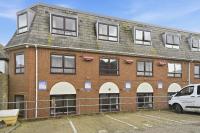 Courtyard Highstreet Retreat - B&B Swindon