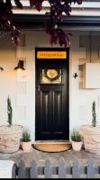 The Stationhouse Boutique Stay - Walk to it All - Chambres d'hôtes Mont Gambier