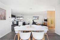 Villa1 New Modern Walk to shops 10min Airport CBD - B&B Waroona