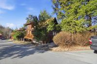 Timberwolf Cabin - Bed and Breakfast Pigeon Forge
