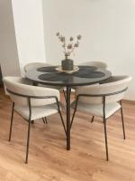 Atlas Apartment in the historical center of Košice with free private parking - Chambres d'hôtes Košice