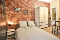 Big Apple - Studio paisible - parking gratuit - 2 personnes - Village Vaux 3 minutes Auxerre - Chambres d'hôtes Auxerre