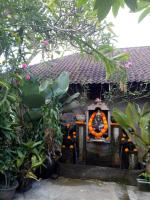 Krisda Ubud Guest House - B&B