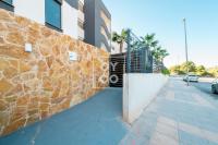 Orihuela Poolside Retreat, High-end apt, Pool views - by OYOOSTAYS - B&B Urbanizacion los Balcones