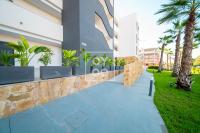 Orihuela Poolside Retreat, High-end apt, Pool views - by OYOOSTAYS - B&B Urbanizacion los Balcones