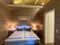 Chalet Seeblick With Lake View And Private Sauna - B&B Heimbach