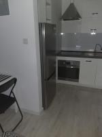 Mieszkanie czteroosobowe z łazienką i aneksem kuchennym - Chambres d'hôtes Tomaszów Mazowiecki