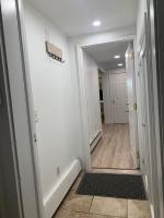 Modern, comfortable and fully equipped 2 Bedroom Garden Apartment Near Journal Square - The Perfect base to explore NYC - B&B Jersey City
