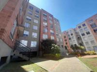 King size bed-Families-FIOS 900 Mbps- Pinar Suba - B&B Bogotá