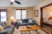 Walk to Main St & Campus! Dtwn Radford Home - B&B Radford