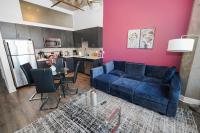 Business Ready 2BR Apartment in South Loop with Skyline view, Optional parking & Gym Access Close to McCormick, Downtown & CTA - Chambres d'hôtes Chicago