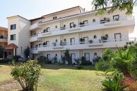 Lyristis Dinos Studios & Apartments - B&B Faliraki