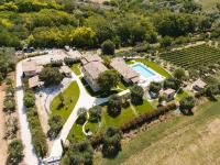 Nike Country Retreat - Rifugio di Campagna - B&B Controguerra