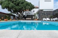 Casa da Arvore Villa by Green Vacations - B&B Calheta