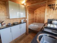 Rhosgranog Shepherds Hut - B&B Haverfordwest