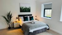 Central Old Town Base 1 & 2BR Apartments - Ferienwohnung Swindon