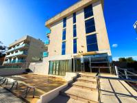 Apt con chill-out, piscina en la azotea a 5 min de la playa y parking privado - Chambres d'hôtes Cambrils