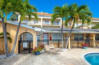 Relaxing Stylish Coastal Studio Sunset Walks Ocean - Bed and Breakfast St. Pete Beach