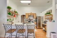 Cozy House by Zinnia Park! Family Home in McAllen - Chambres d'hôtes McAllen