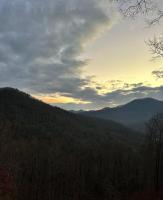 Eco Luxe Tiny Cabin with Big Mountain Views - B&B Sylva