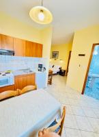 One-Bedroom Apartment (4 Adults + 1 Child)