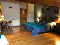 Chambre Triple avec Salle de Bains Privative