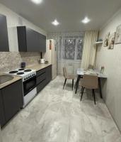 Уютная квартира в Новостройке рядом с Batyr Mall и парком Гагарина - B&B Pavlodar