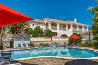 Lovely ocean-view condo with pools, hot tubs, private W/D, & central AC - Bed and Breakfast Saint Augustine