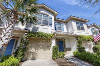 Charming southern townhouse w/enclosed yard & access to community pool - Chambres d'hôtes Saint Simons Island