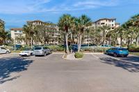 Oceanfront condo with panoramic views, shared pool, and private washer & dryer - B&B Fernandina Beach