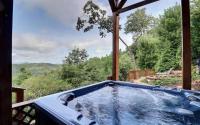 Majestic Mountaintop Escape - B&B Blue Ridge