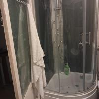 Tobyta nu primesc santieristi si petrecareti - B&B Bucarest