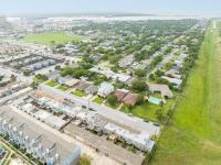 Island Pride Coastal Condo - B&B Galveston
